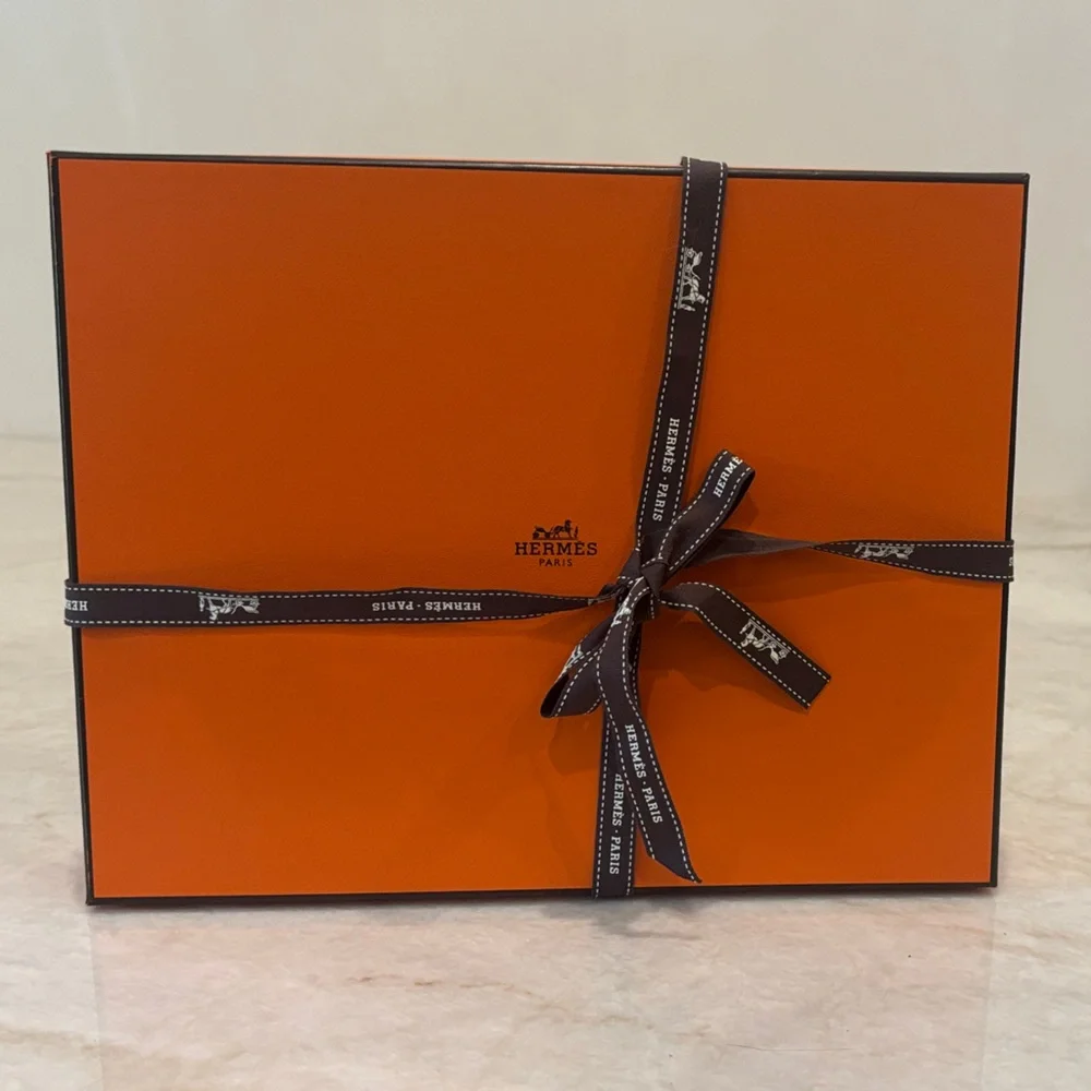 Authentic Hermès Birkin/Kelly Boutique Packaging Set – Box, Shopping Bag, Ribbon